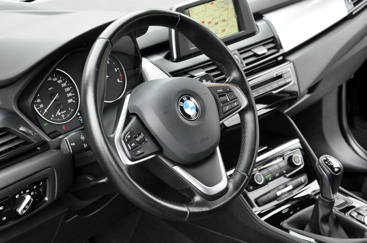 BMW 218 - Zdjęcie 5