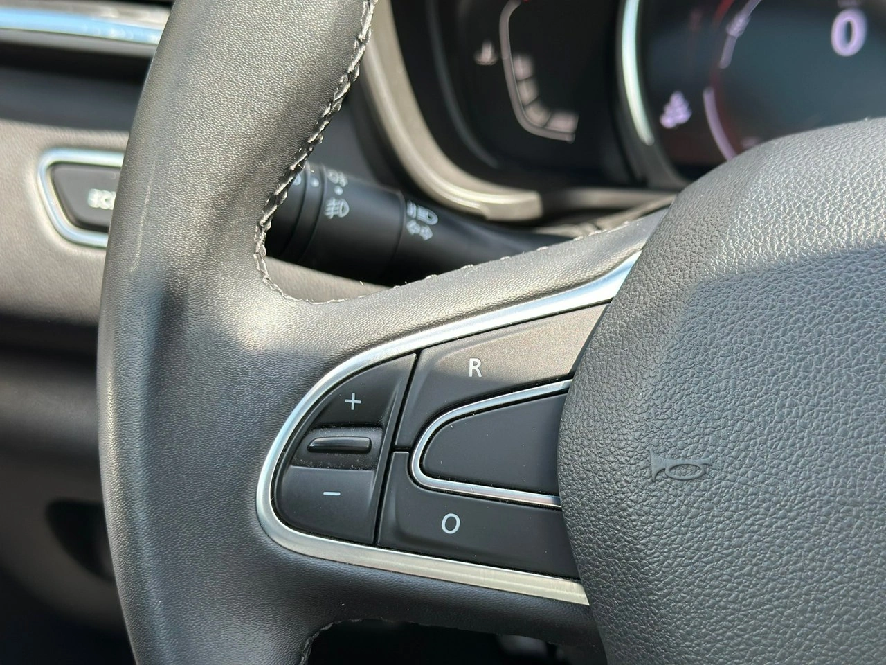 Renault Kadjar - Zdjęcie 16