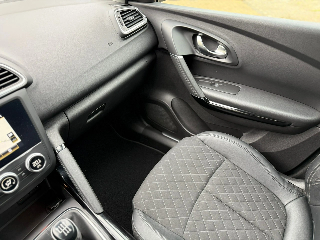 Renault Kadjar - Zdjęcie 31