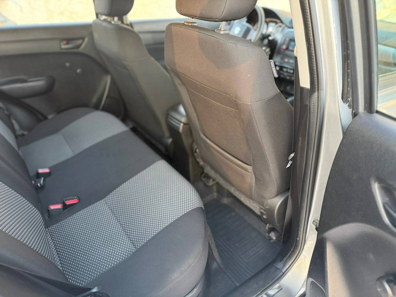 Suzuki Vitara - Zdjęcie 9