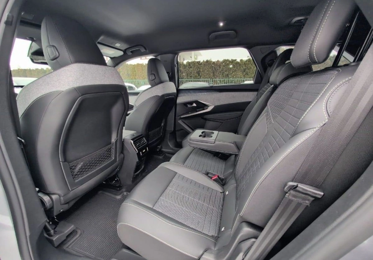 Peugeot 5008 - Zdjęcie 10