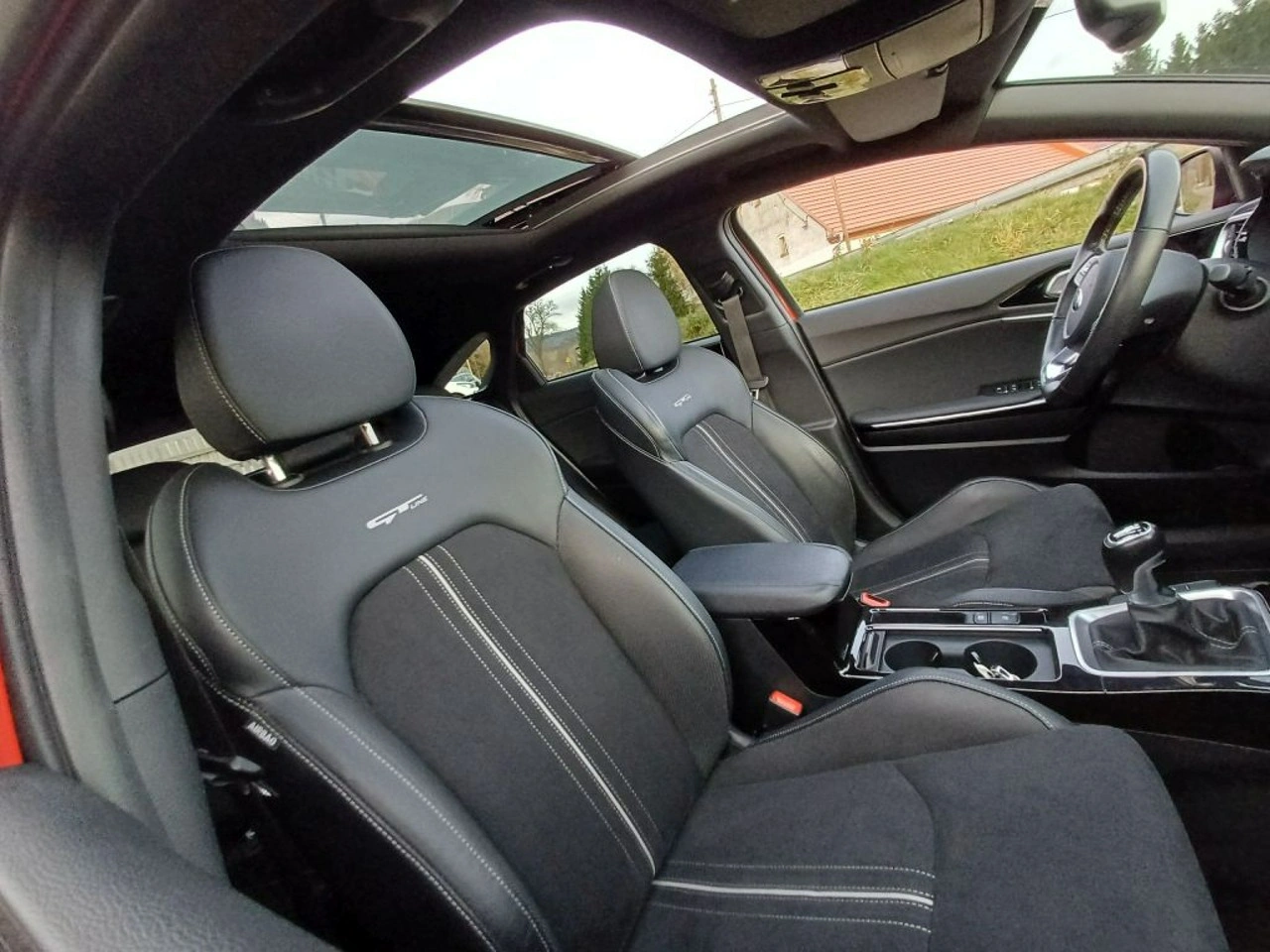 Kia Pro Cee'd - Zdjęcie 12