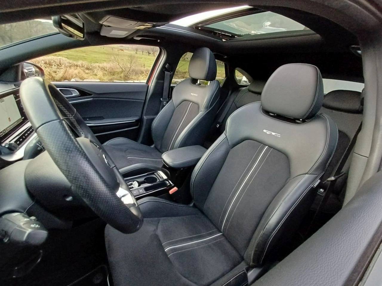 Kia Pro Cee'd - Zdjęcie 17