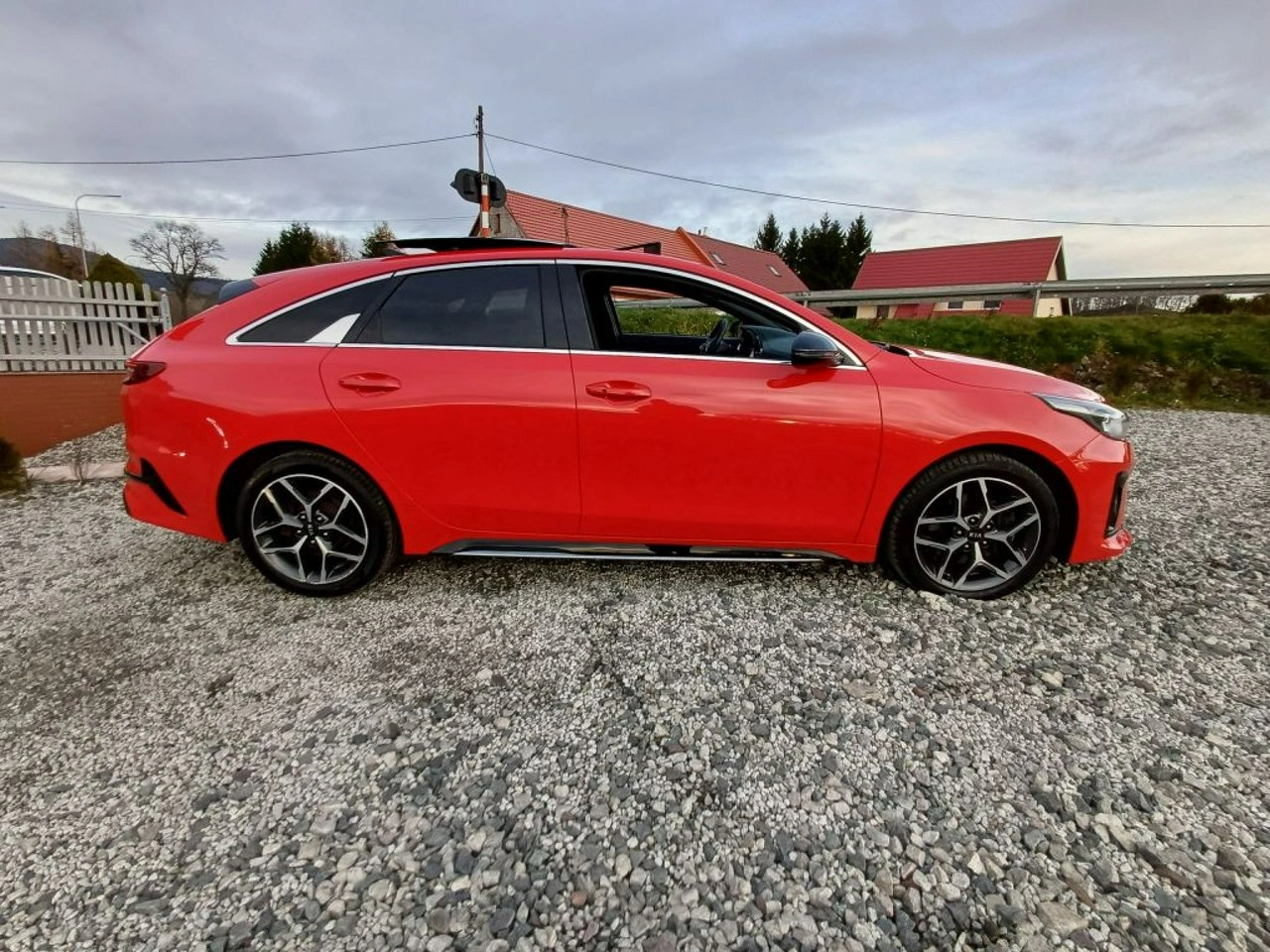 Kia Pro Cee'd - Zdjęcie 3