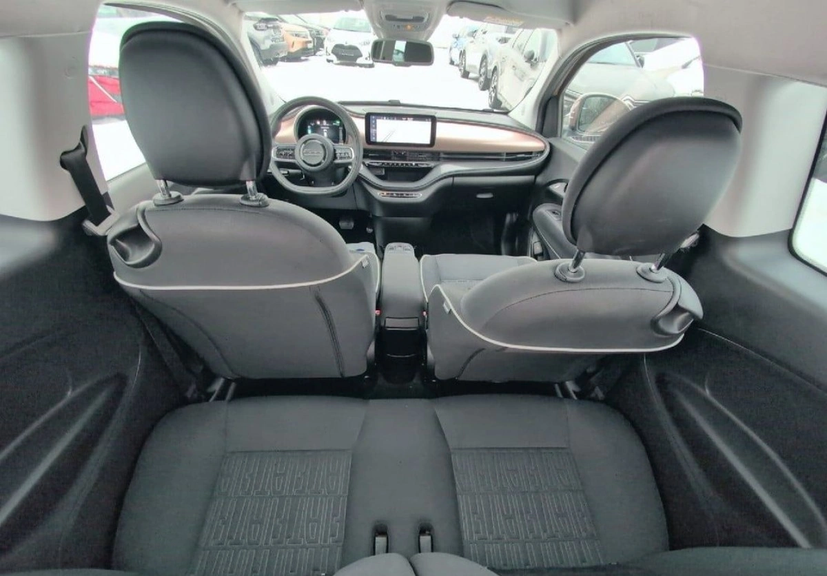 Fiat 500e - Zdjęcie 12