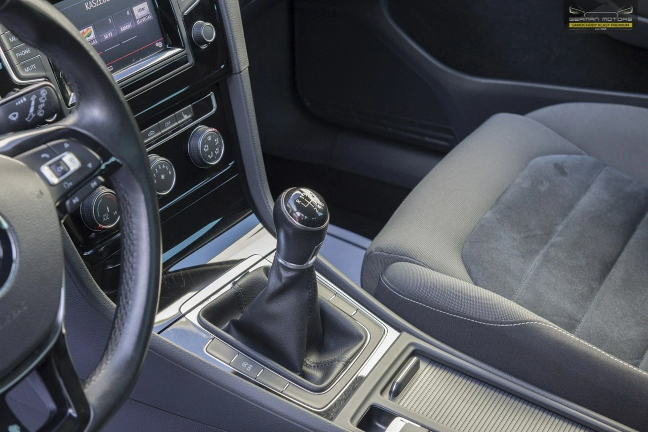 Volkswagen Golf - Zdjęcie 19