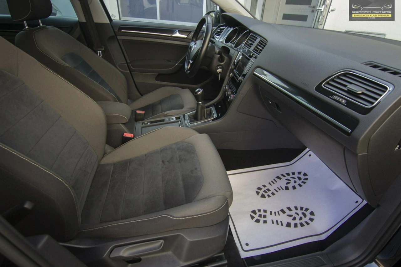 Volkswagen Golf - Zdjęcie 27