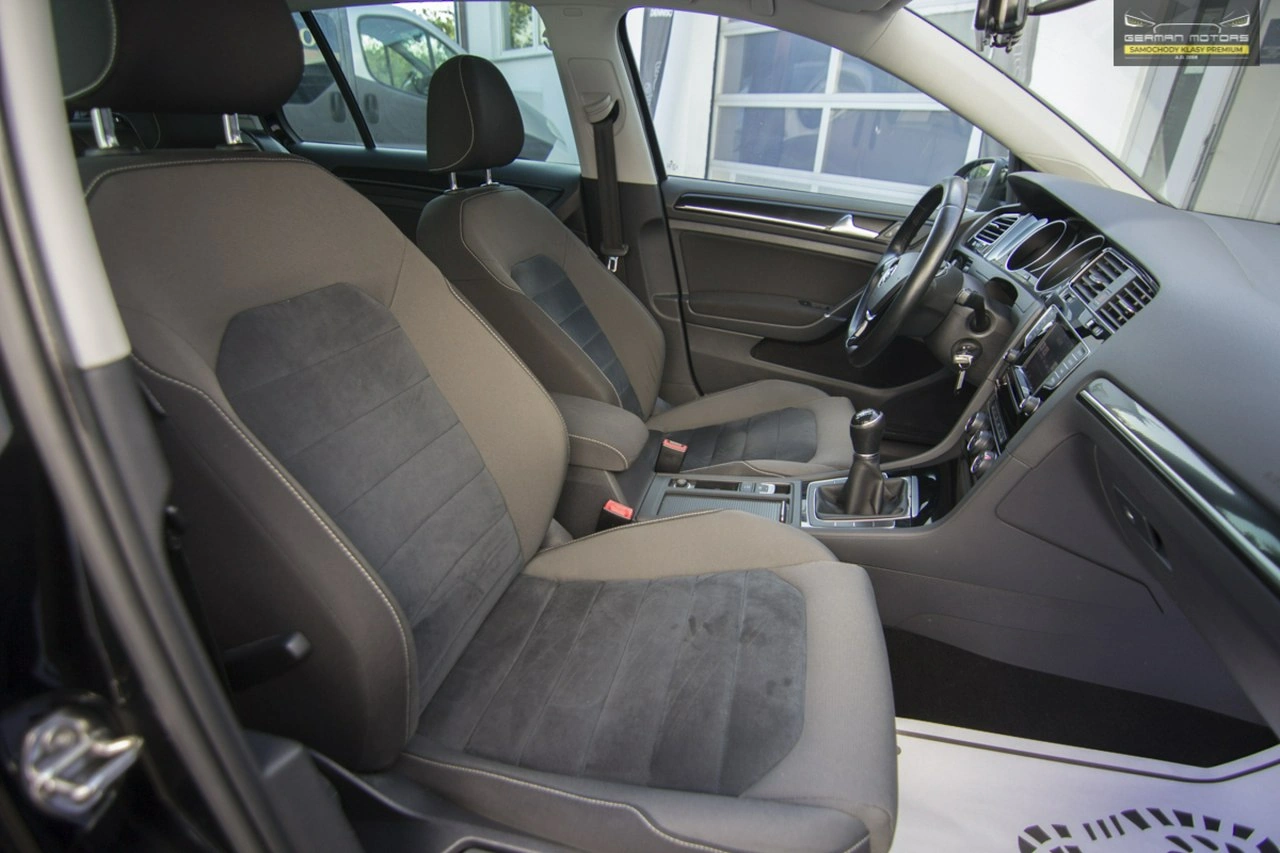 Volkswagen Golf - Zdjęcie 28