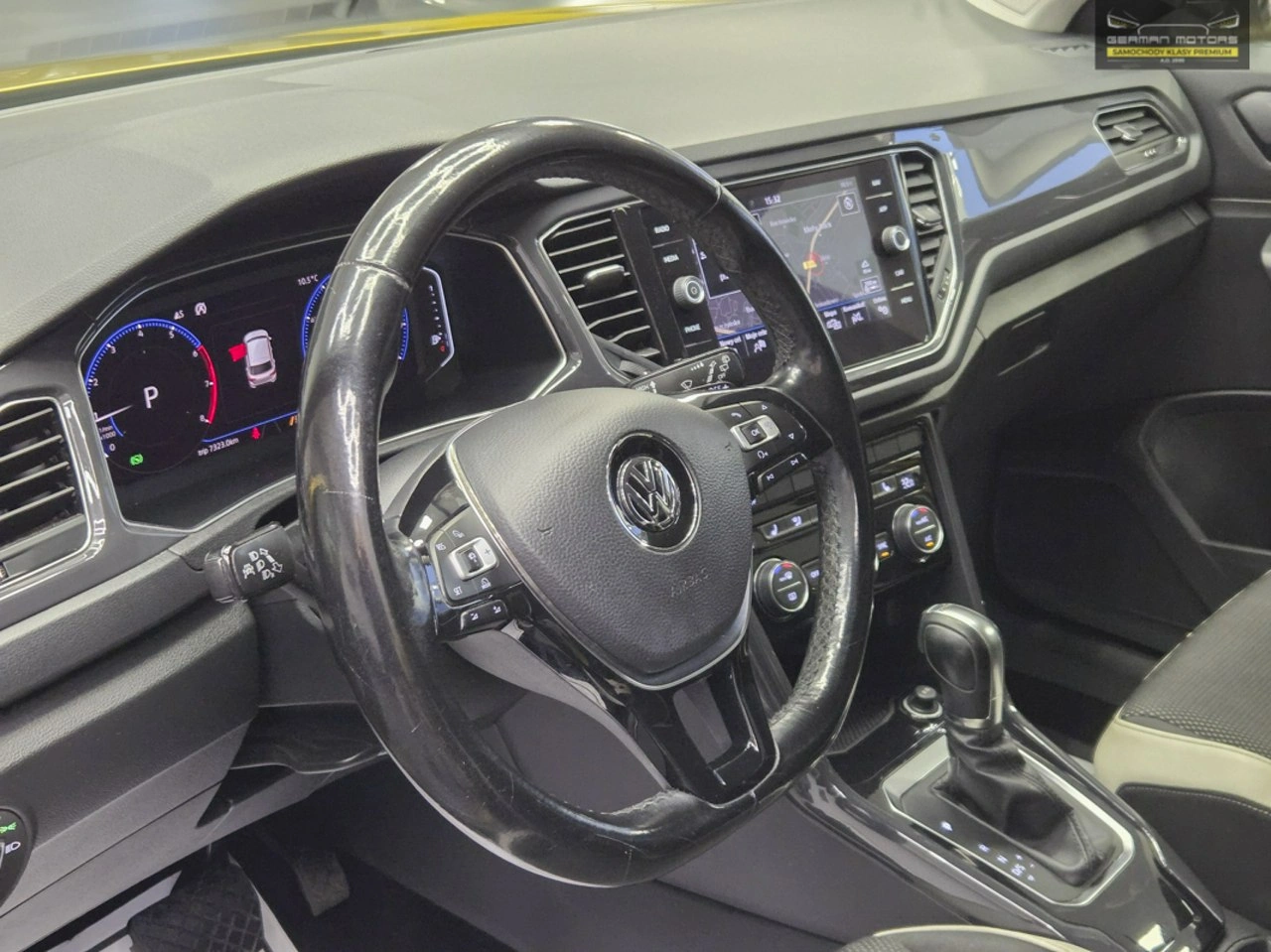 Volkswagen T-Roc - Zdjęcie 17