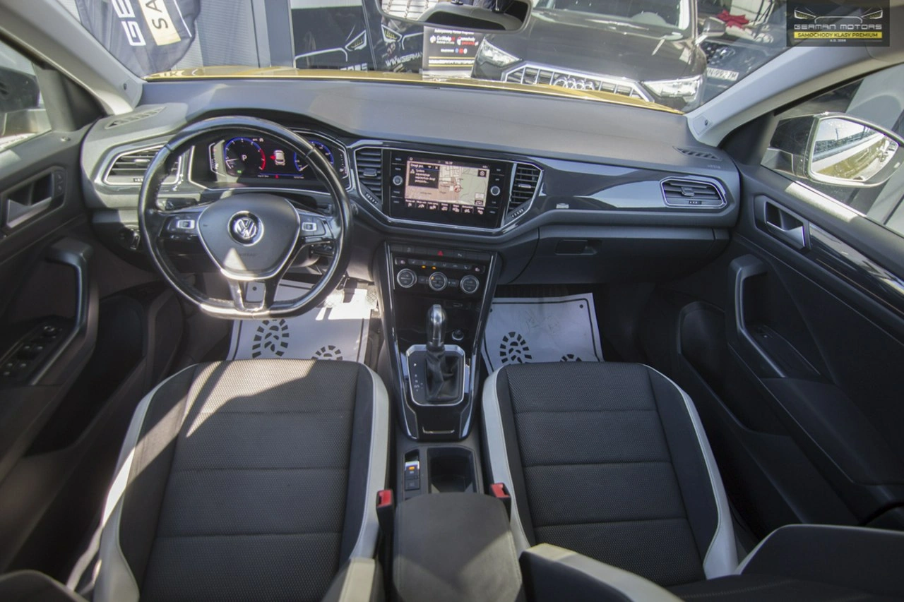 Volkswagen T-Roc - Zdjęcie 21