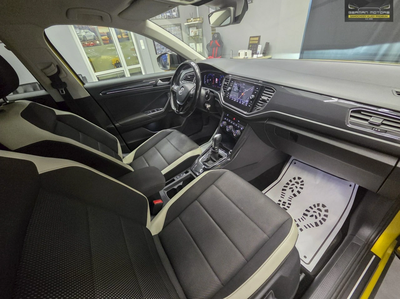 Volkswagen T-Roc - Zdjęcie 24