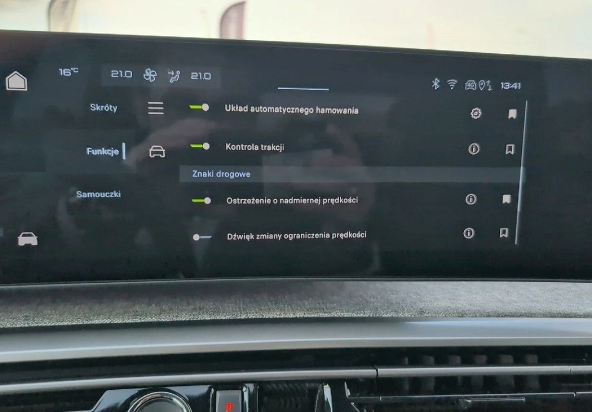 Peugeot 3008 - Zdjęcie 25