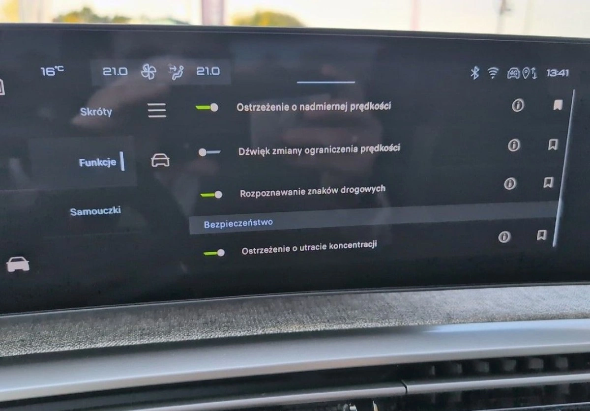 Peugeot 3008 - Zdjęcie 26