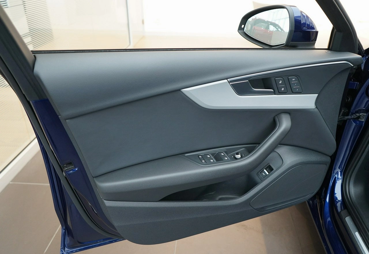 Audi A4 - Zdjęcie 14