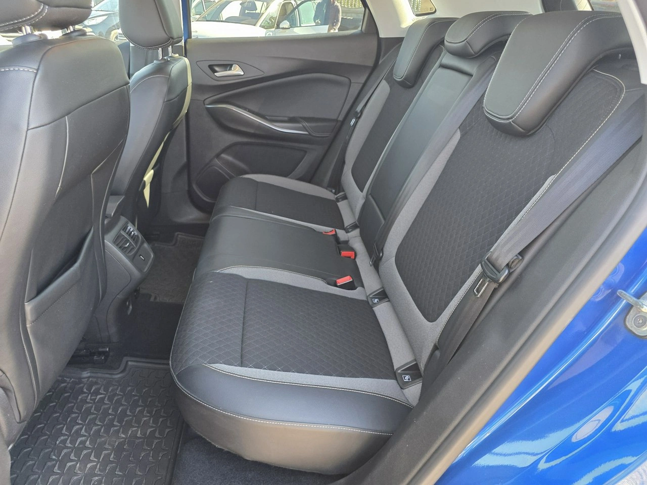 Opel Grandland X - Zdjęcie 14