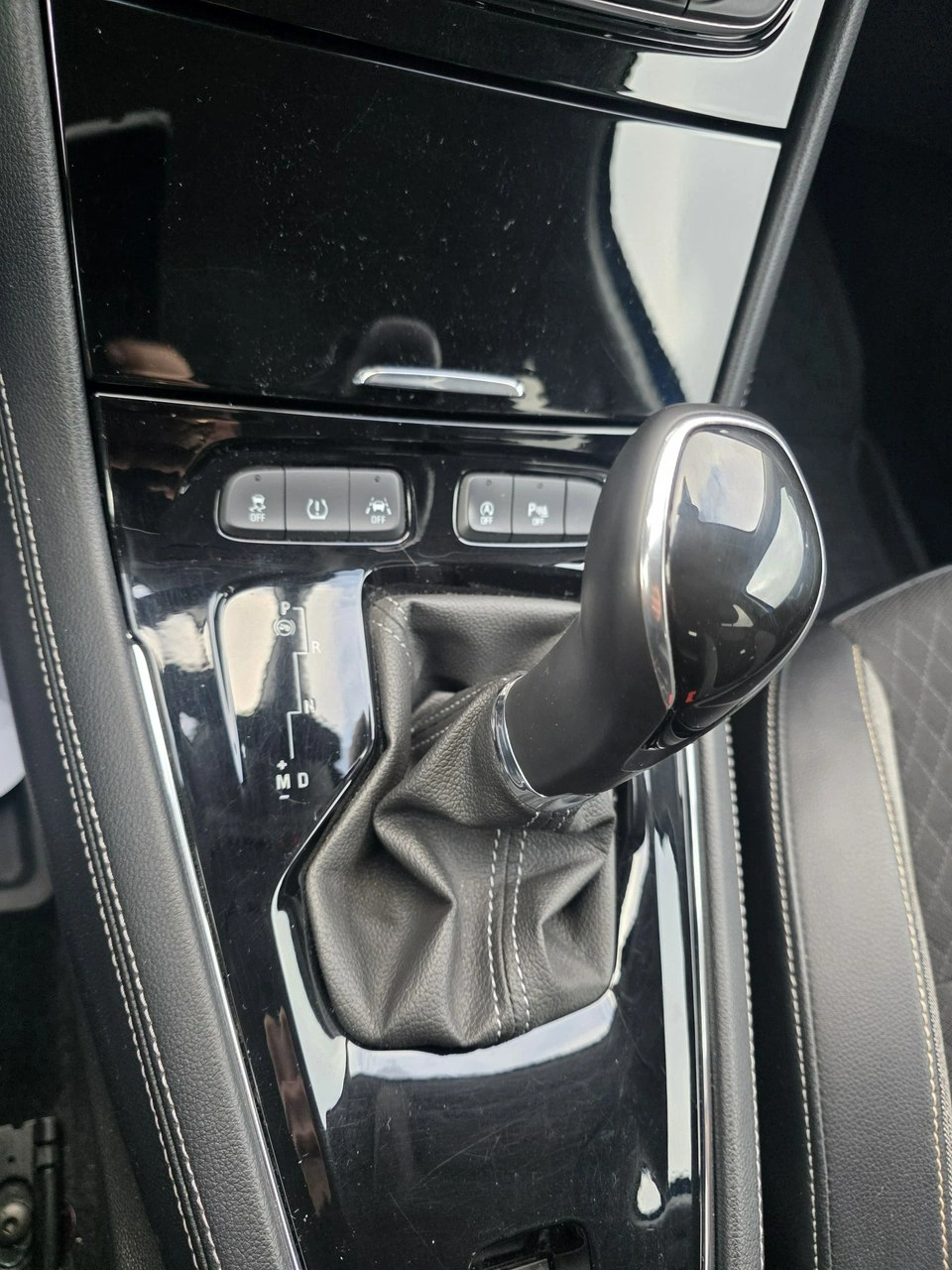 Opel Grandland X - Zdjęcie 29