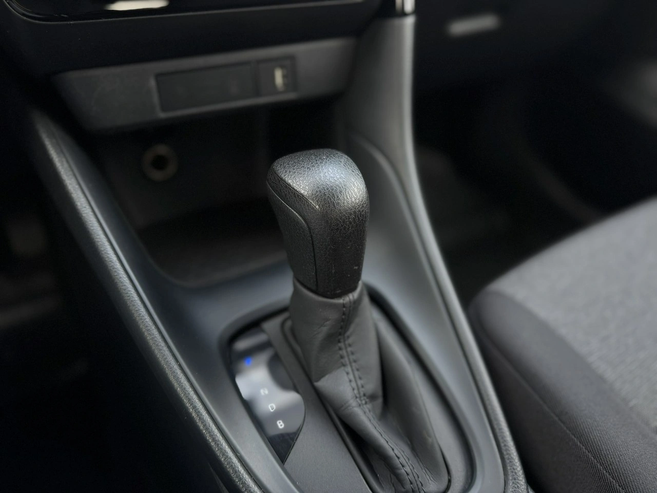 Toyota Yaris - Zdjęcie 28