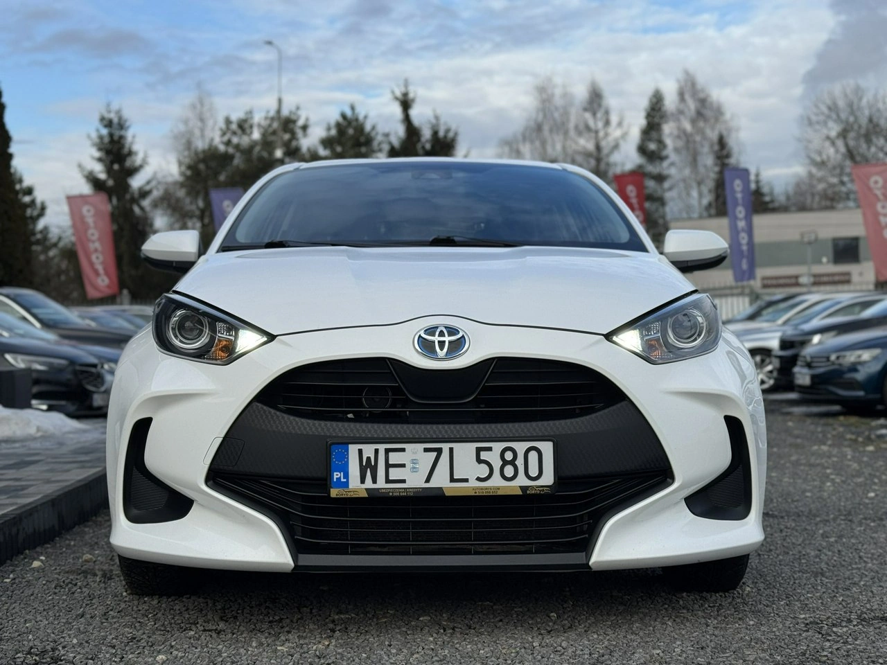 Toyota Yaris - Zdjęcie 8