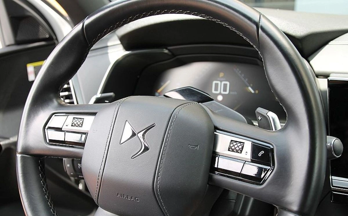 DS Automobiles DS 7 Crossback - Zdjęcie 31