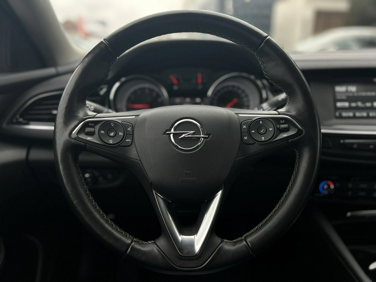 Opel Insignia - Zdjęcie 16