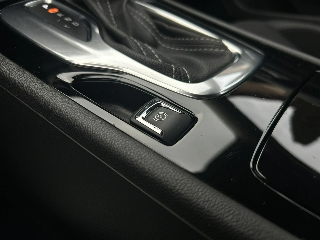 Opel Insignia - Zdjęcie 30