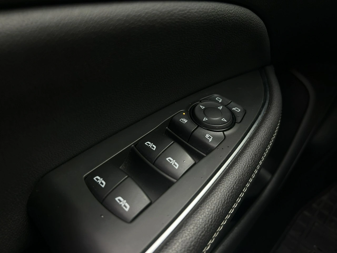 Opel Insignia - Zdjęcie 33