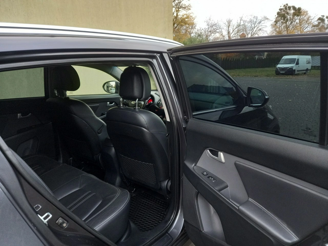 Kia Sportage - Zdjęcie 23