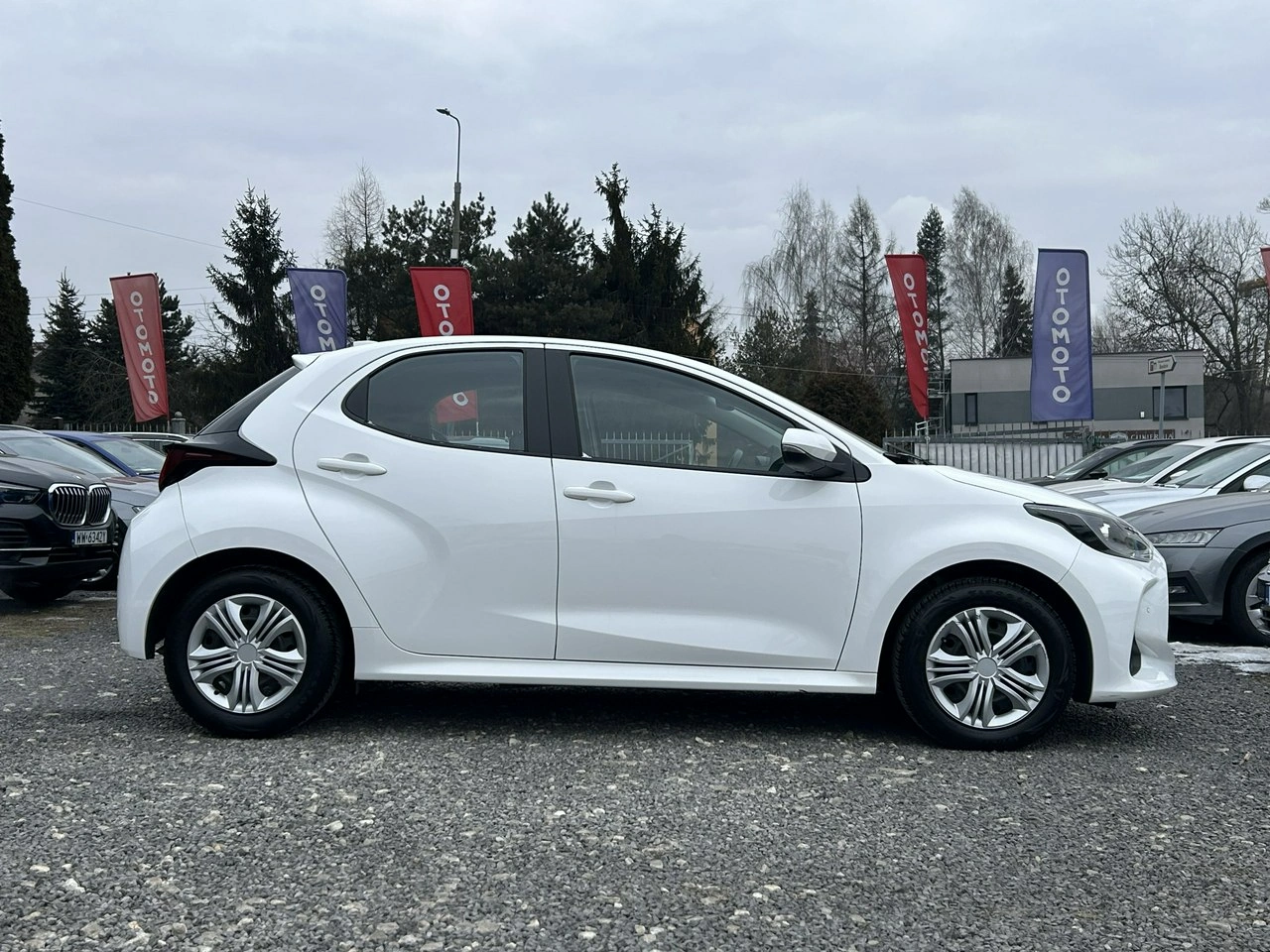 Toyota Yaris - Zdjęcie 10