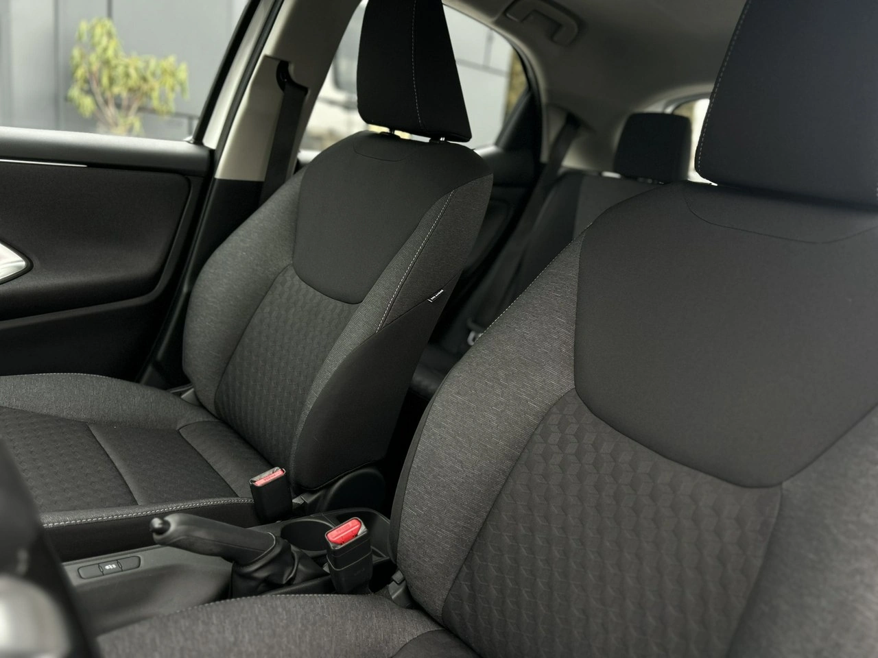 Toyota Yaris - Zdjęcie 15