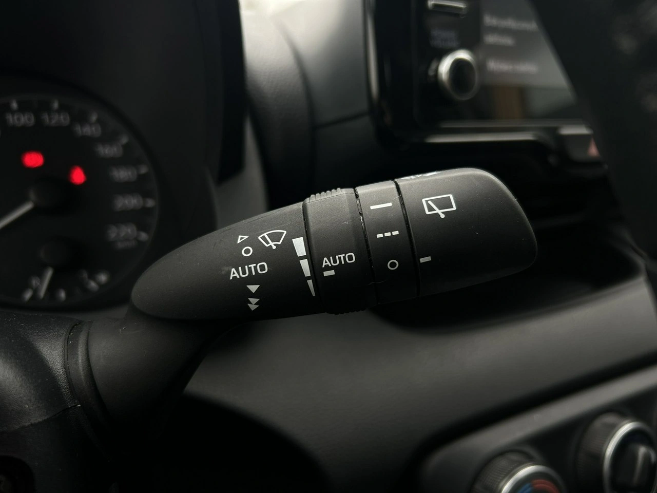 Toyota Yaris - Zdjęcie 20