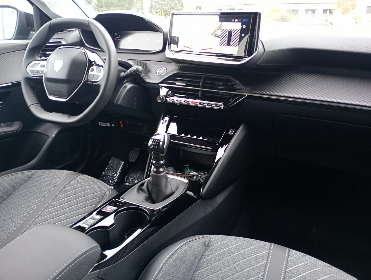 Peugeot 208 - Zdjęcie 13