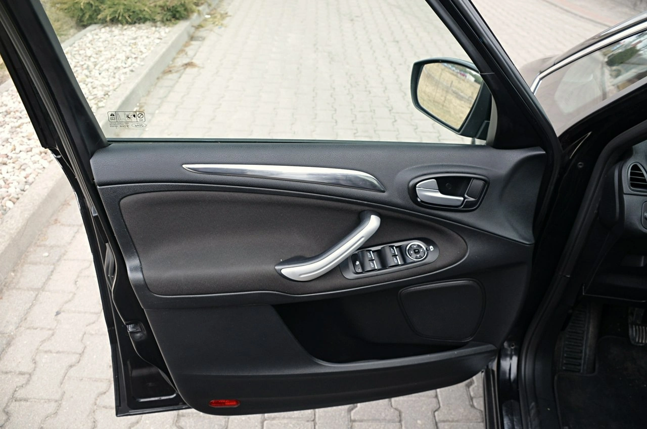 Ford S-Max - Zdjęcie 14