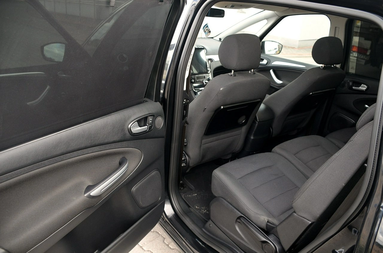 Ford S-Max - Zdjęcie 15