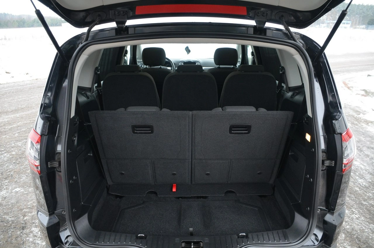 Ford S-Max - Zdjęcie 15