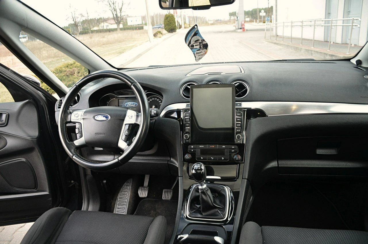Ford S-Max - Zdjęcie 17
