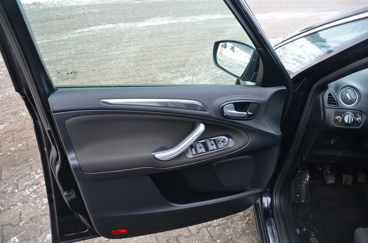 Ford S-Max - Zdjęcie 18