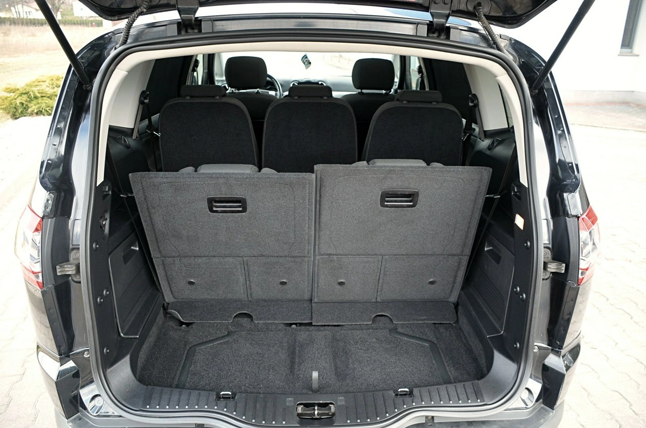 Ford S-Max - Zdjęcie 19