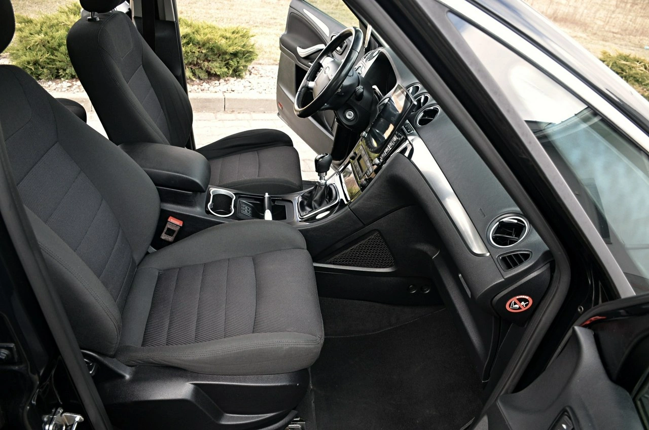 Ford S-Max - Zdjęcie 22