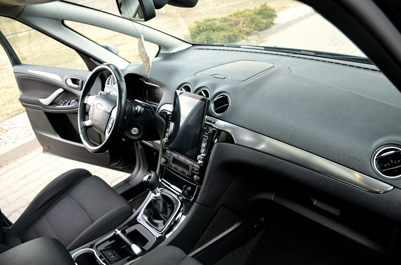 Ford S-Max - Zdjęcie 23