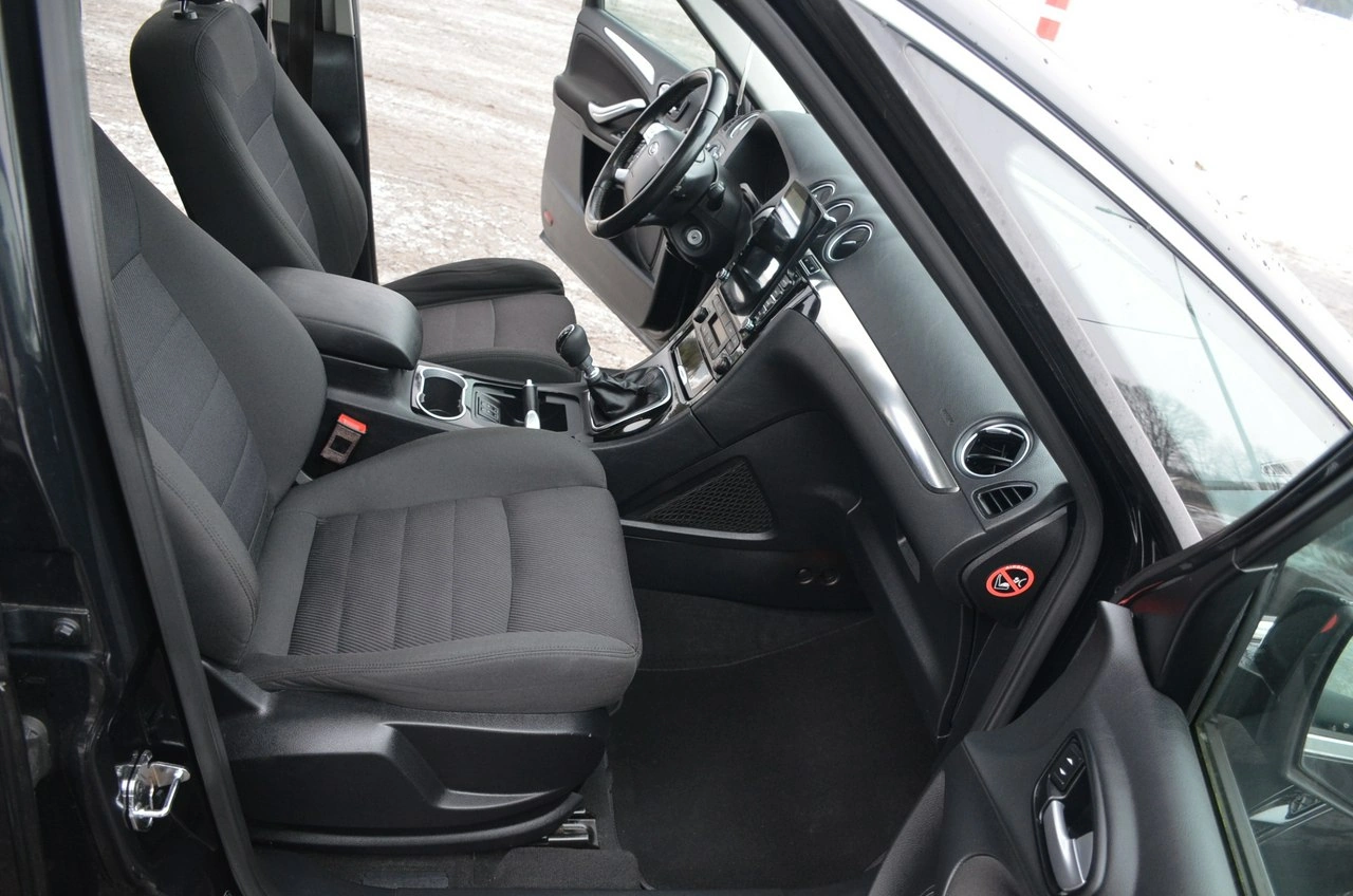 Ford S-Max - Zdjęcie 24