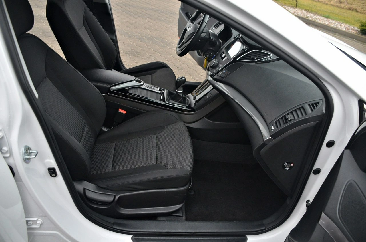 Hyundai i40 - Zdjęcie 19