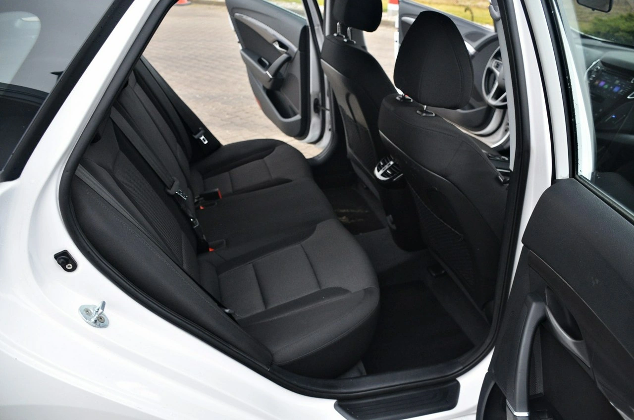 Hyundai i40 - Zdjęcie 23