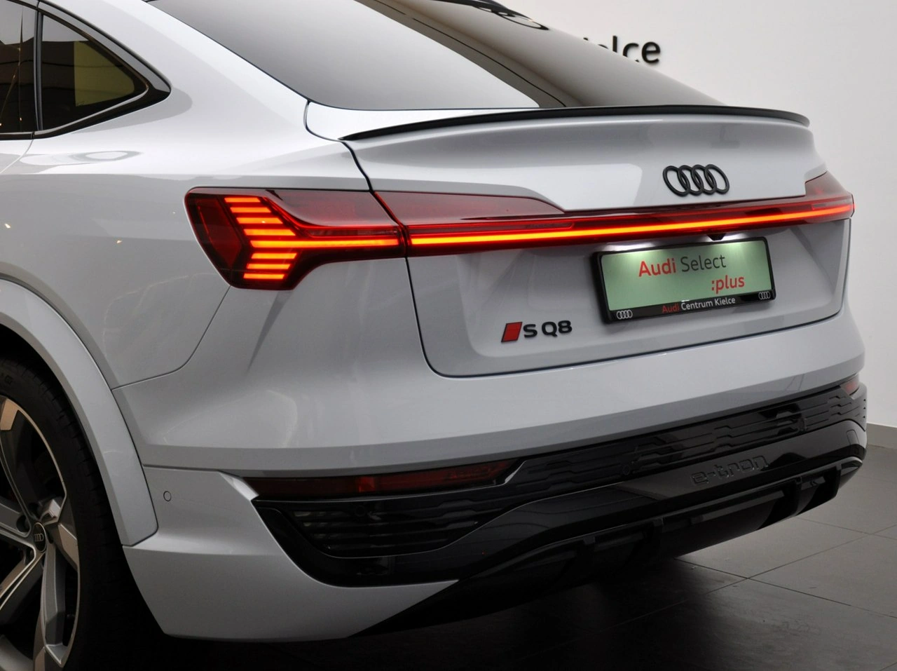 Audi SQ8 e-tron - Zdjęcie 11