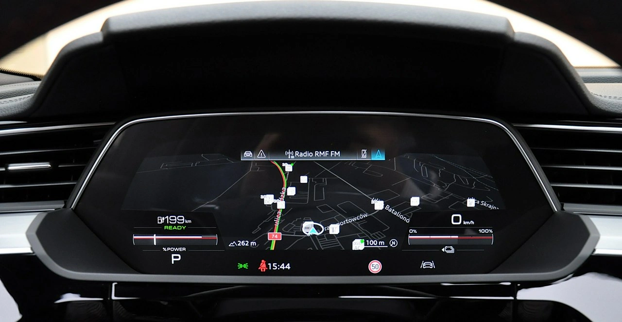 Audi SQ8 e-tron - Zdjęcie 33