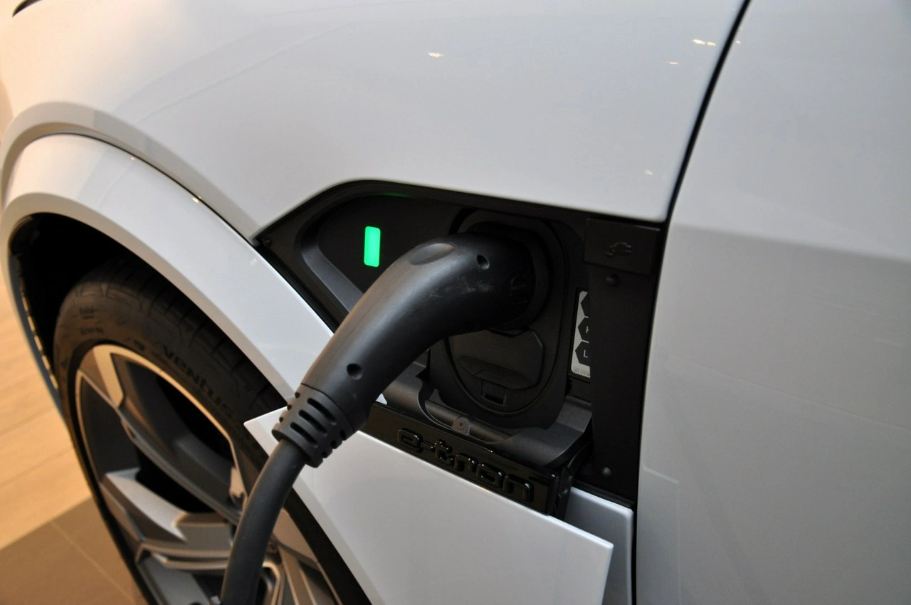 Audi SQ8 e-tron - Zdjęcie 9