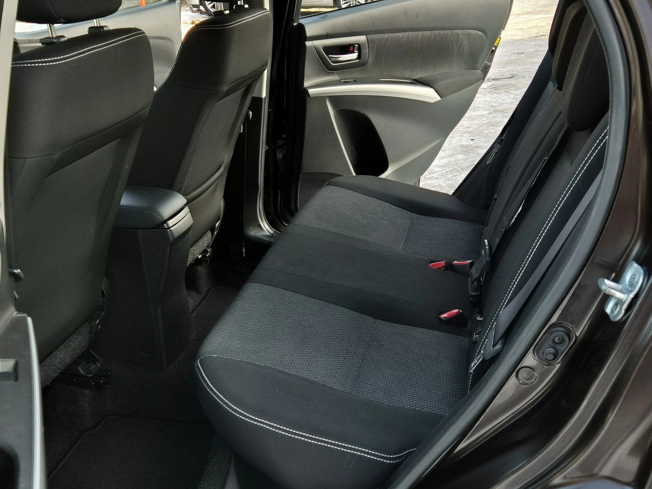 Suzuki SX4 S-Cross - Zdjęcie 13