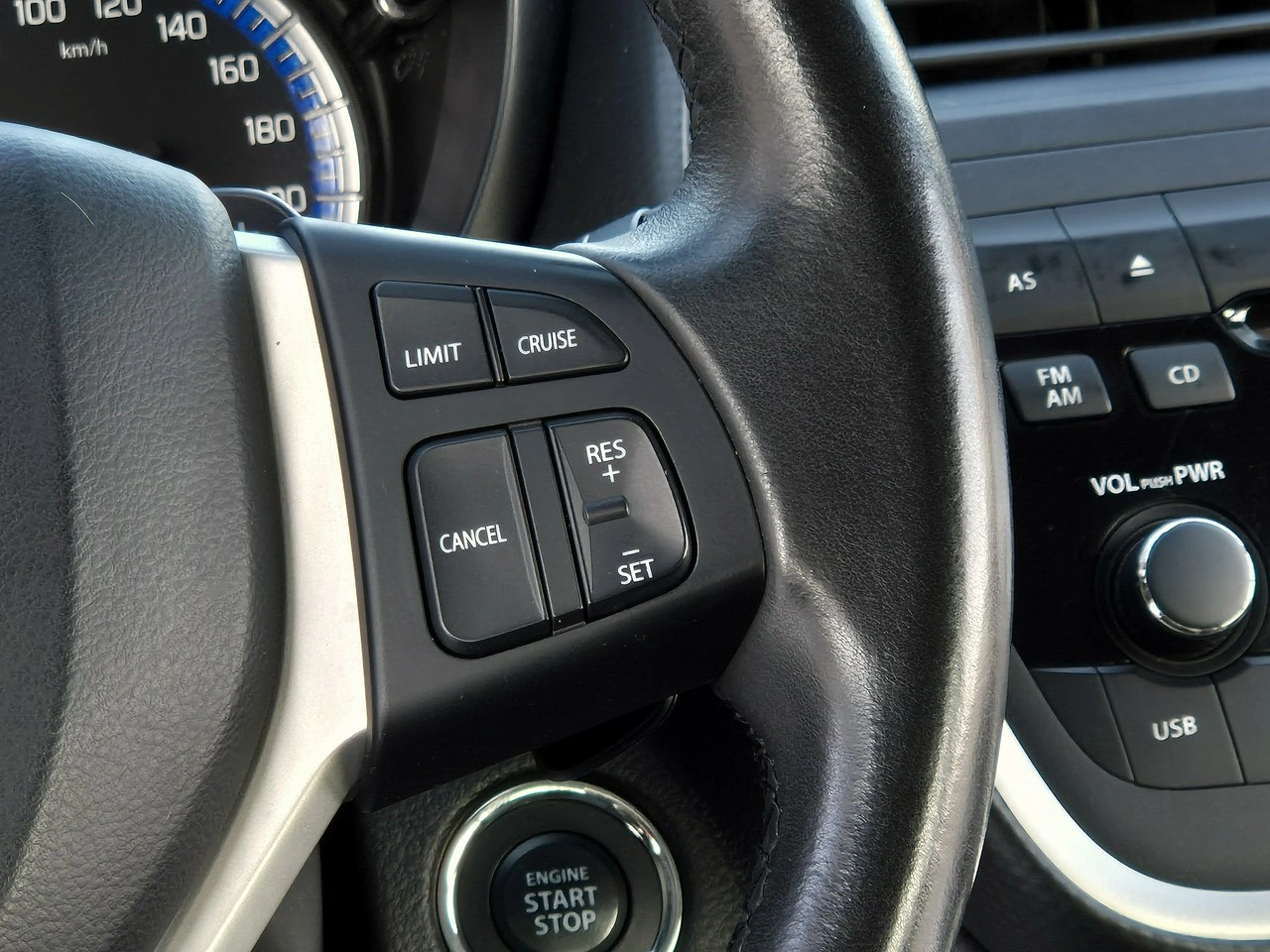 Suzuki SX4 S-Cross - Zdjęcie 9