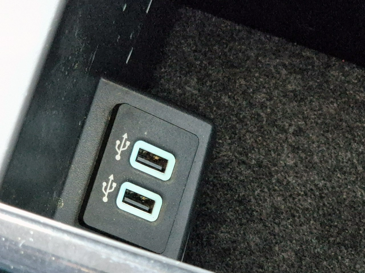 Ford Kuga - Zdjęcie 19