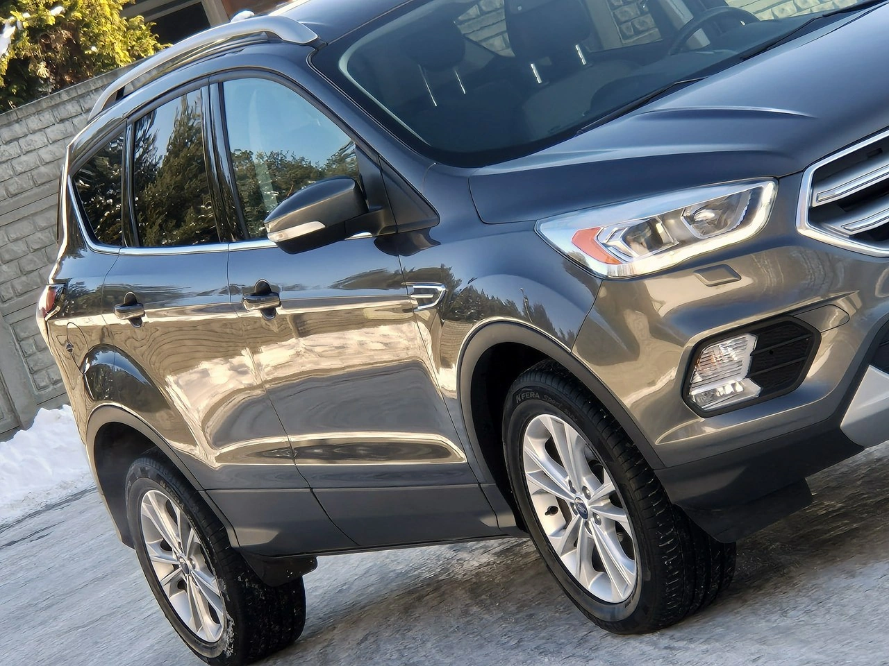 Ford Kuga - Zdjęcie 36