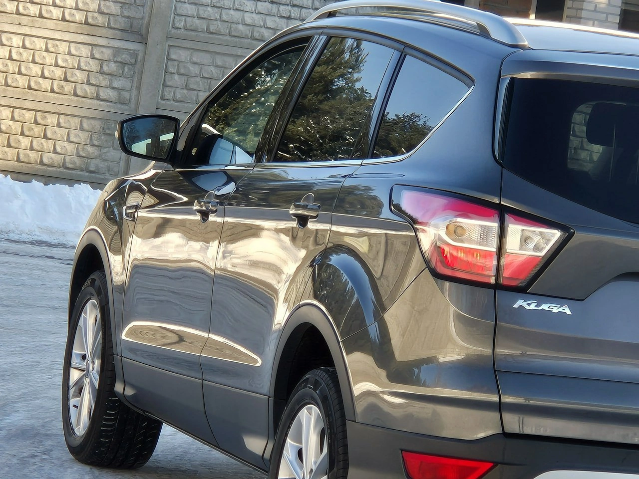 Ford Kuga - Zdjęcie 42